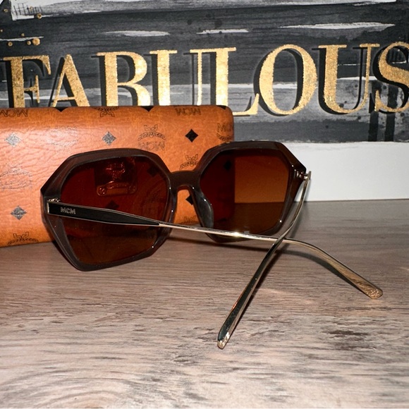 New MCM Sunglasses Women Brown Geometric 60mm - Picture 3 of 7